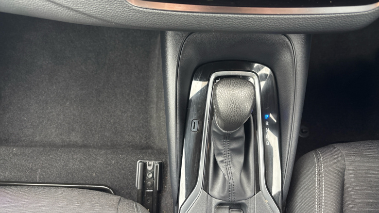 Toyota Corolla Petrol 1.8 VVT-i Hybrid Commercial Auto